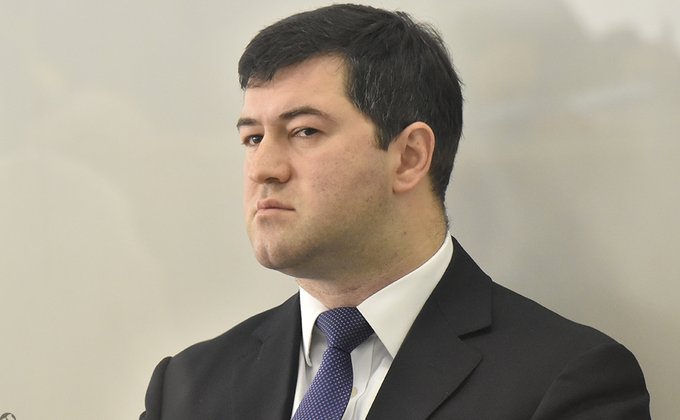 Апелляция Насирова: чиновник за стеклом и митинг под судом - фото