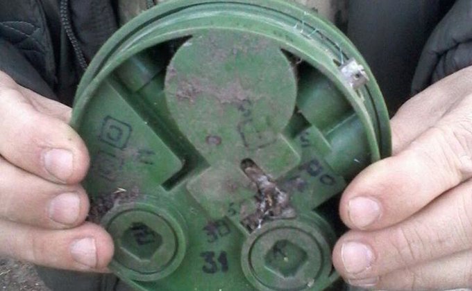 СБУ обнаружила боеприпасы производства России в зоне АТО: фото