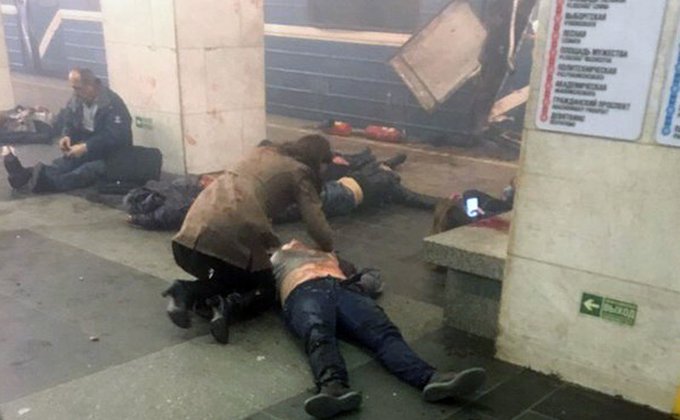 Теракт в Санкт-Петербурге: фоторепортаж с места событий