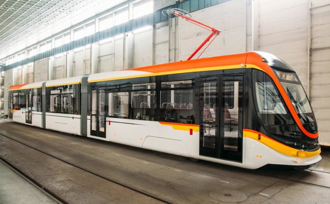 В Украине выпустили новую модель трамвая: фото