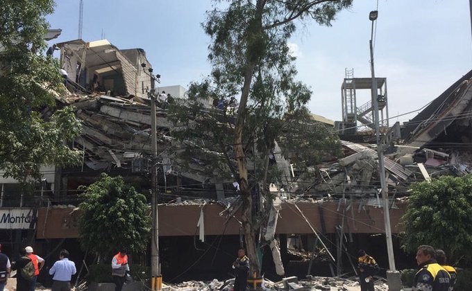 В Мексике мощное землетрясение магнитудой 7,1: фото, видео