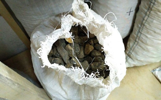 Под Ровно полиция изъяла 1 тонну янтаря на 10 млн грн : фото
