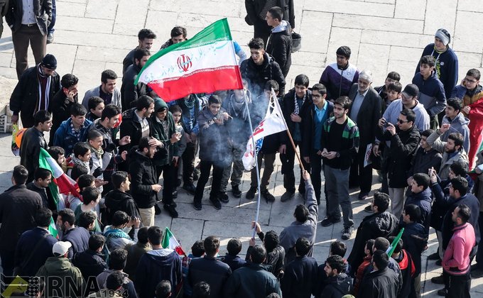 МИД поздравил Иран с годовщиной революции: в соцсетях недоумевают