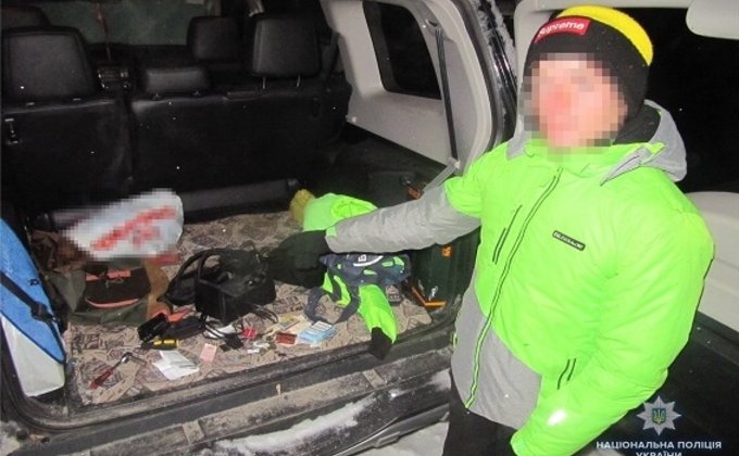 В Киеве задержан мужчина, повредивший пять машин: фото