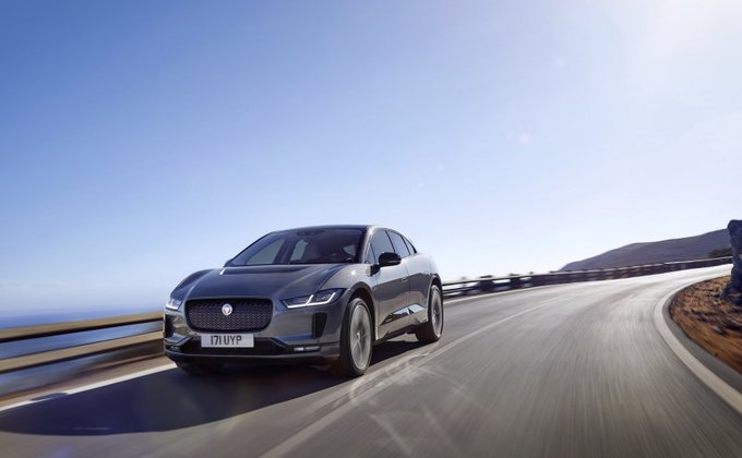Jaguar рассекретил свой первый электромобиль: фото