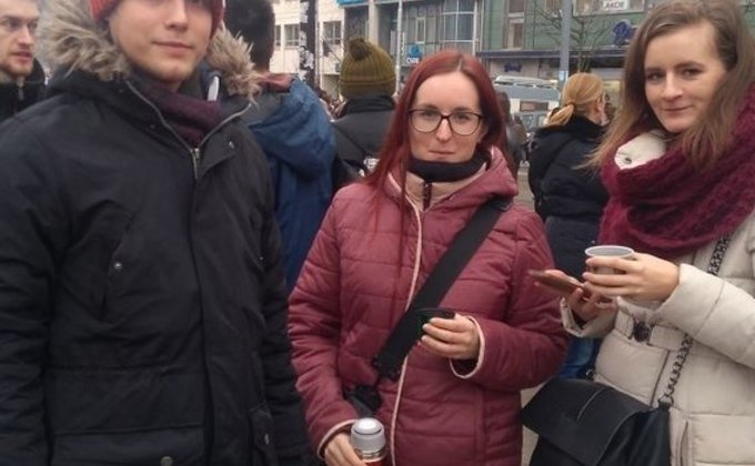 Десятки тысяч словаков вышли на протест из-за убийства журналиста