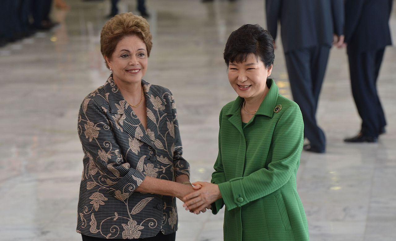 Presidente_da_Coreia_do_Sul,_Park_Geun-hye,_visita_o_Brasil Короли коррупции. Как воровали в Шумере, Вавилоне и Киевской Руси