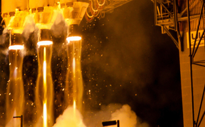 Эпичный запуск сверхтяжелой ракеты с зондом к Солнцу: фото