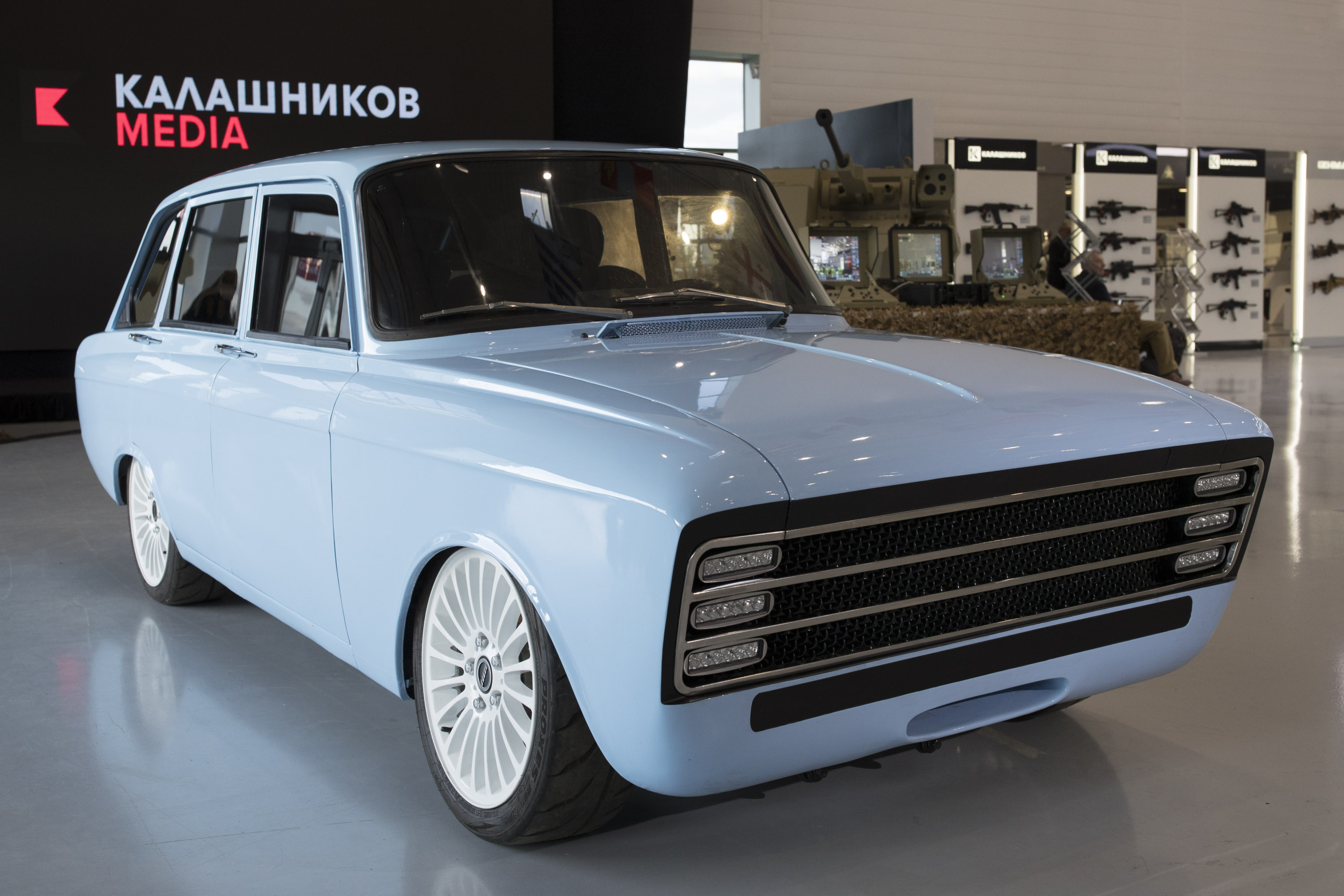 Независимость, смерть Маккейна и кокаин Путина: новости недели