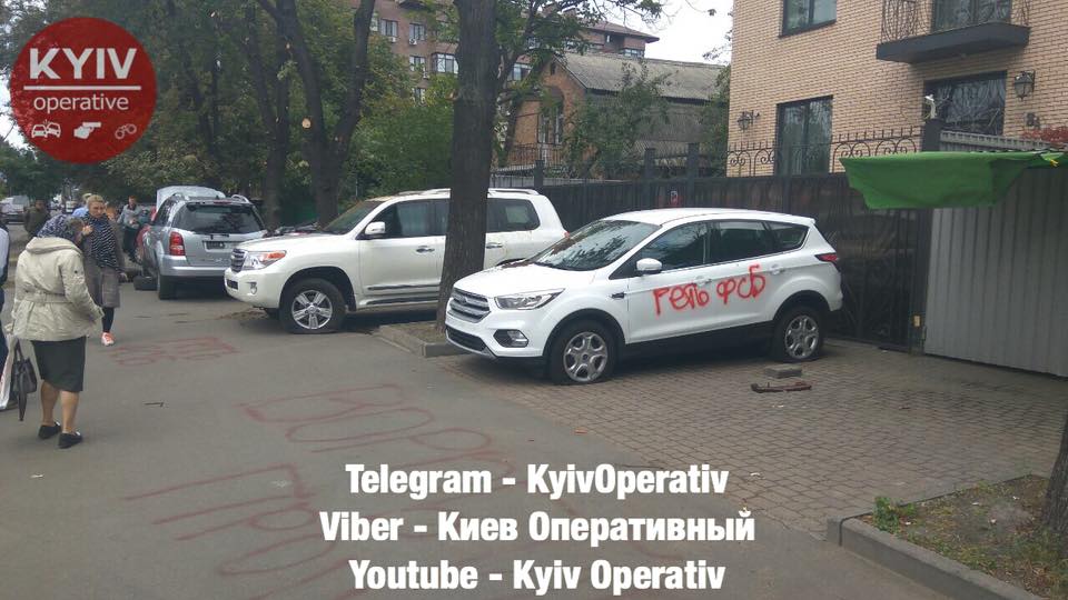 1538065825-6759