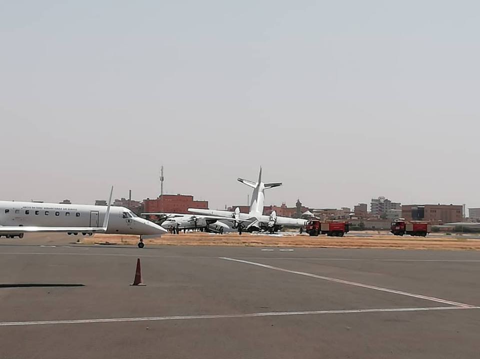 В Судане столкнулись два военных самолета Антонов - фото, видео