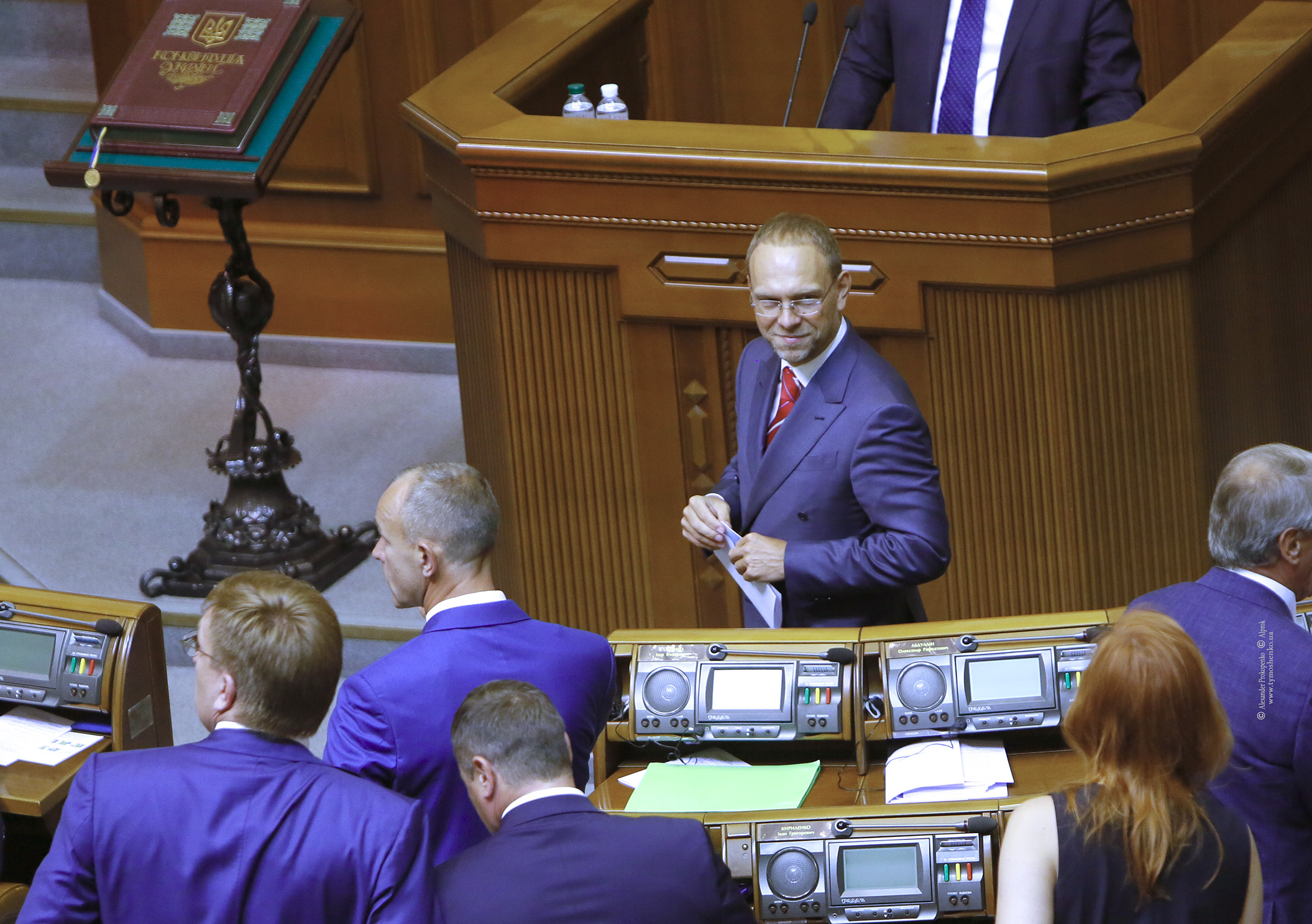 Сергей Власенко Сергей Власенко: Тимошенко выйдет во второй тур при любой погоде