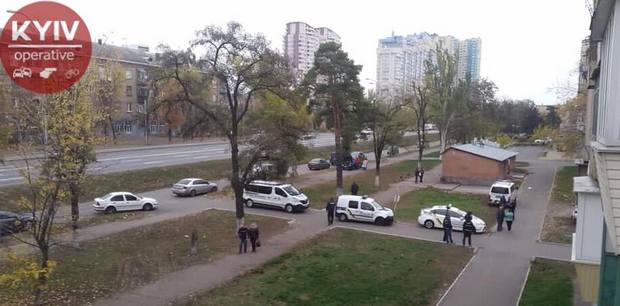 В Киеве на гранате подорвался мужчина: фото