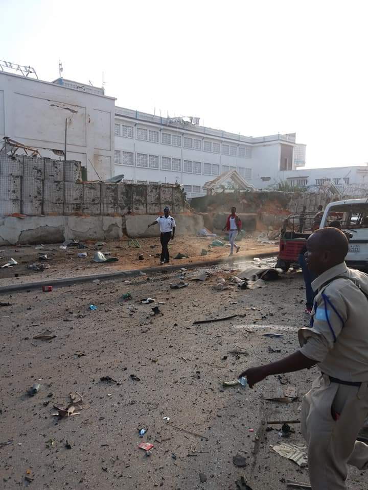 Теракт в отеле Сомали: смертники убили 17 человек - фото, видео