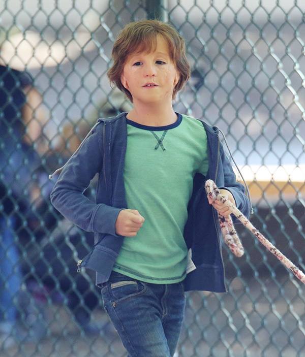 Джейкоб Трембле (фото - facebook/jacobtremblaybrasil) 12-летний актер получит $100 тыс за роль в сиквеле "Сияния" - СМИ