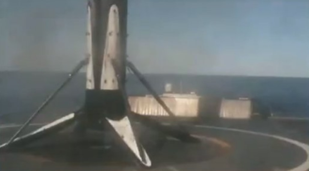 null SpaceX установили два рекорда, запустив 64 спутника за раз: видео