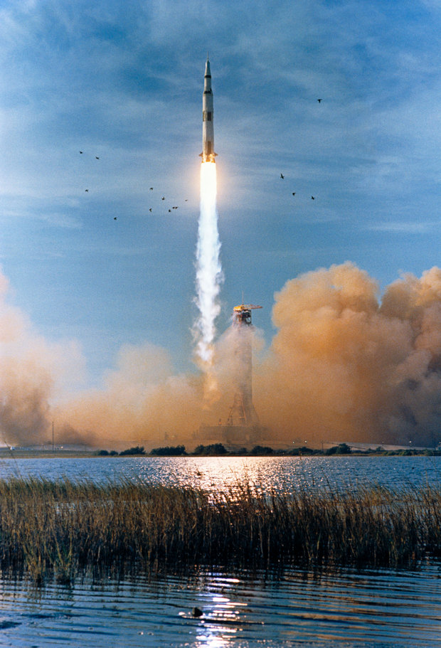 50 лет назад люди на Apollo 8 добрались до Луны: видео и фото