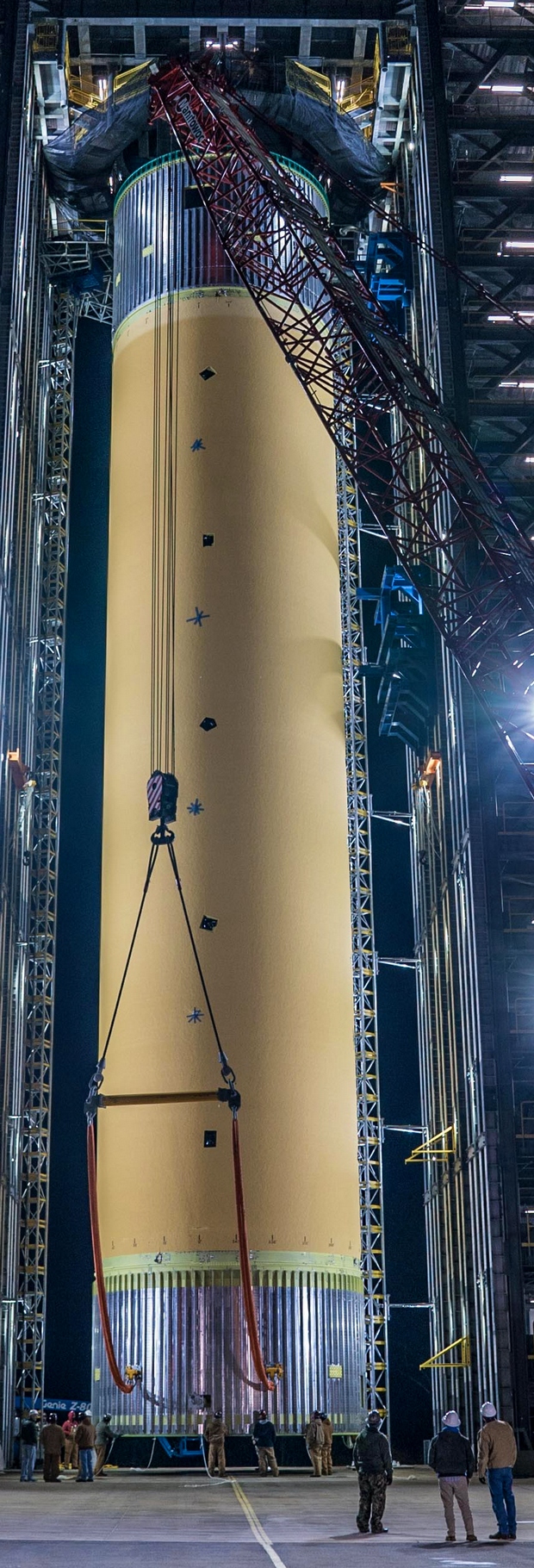 Готовится к тесту крупнейшая часть сверхтяжелой ракеты NASA: фото