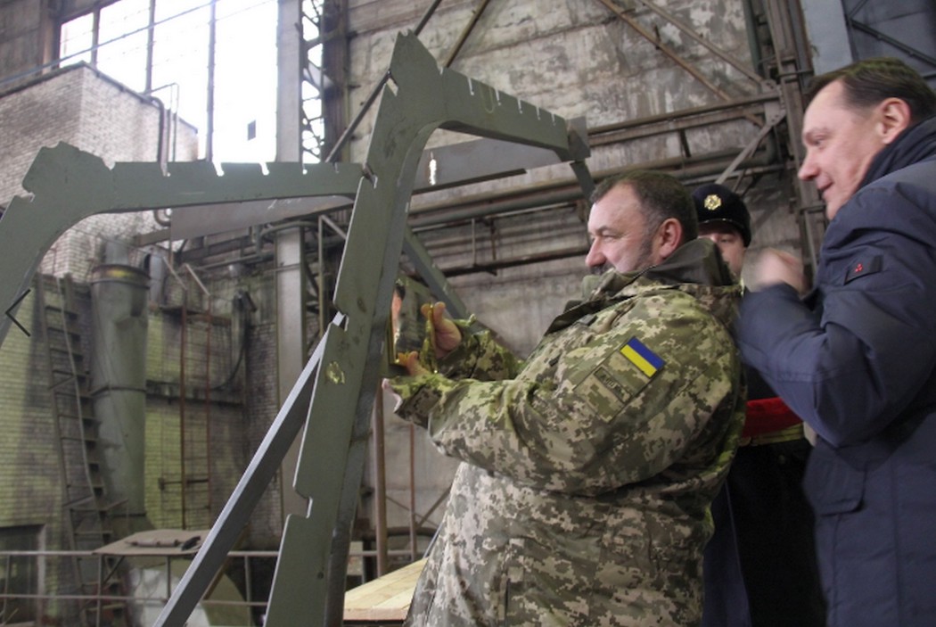 В Киеве на заводе заложили два новых военных катера для ВМС: фото