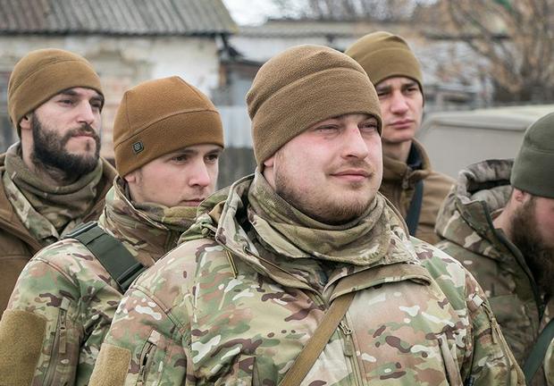 null "Огонь врага тушим быстро": военные - об уничтожении БМП боевиков