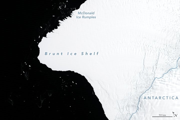 В Антарктиде откололся айсберг размером в два Нью-Йорка: фото
