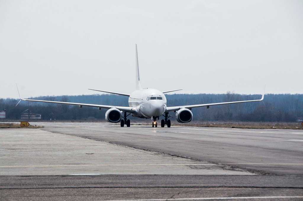 Полтавский аэропорт возобновил работу после 15 лет простоя: фото