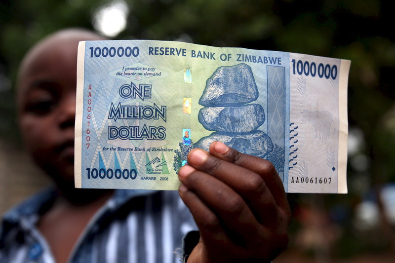 История Зимбабве - страны, отказавшейся от своей валюты