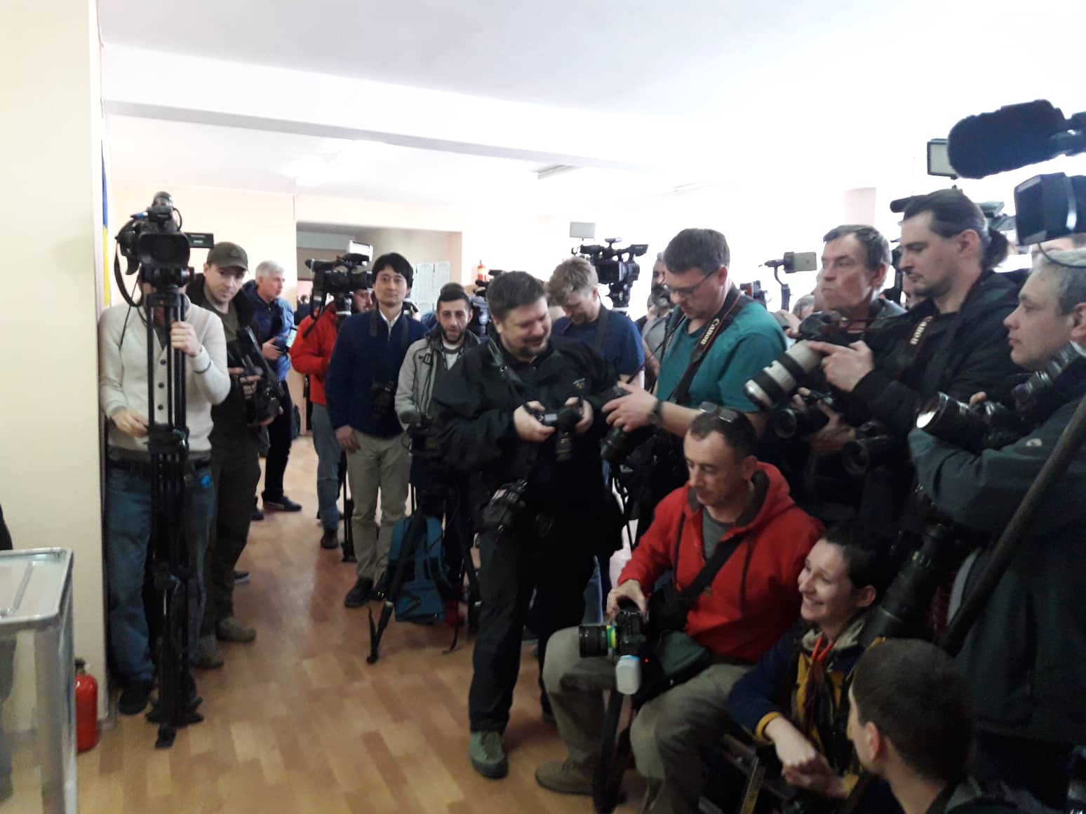"Пора поставить точку в бедности". Тимошенко проголосовала: видео