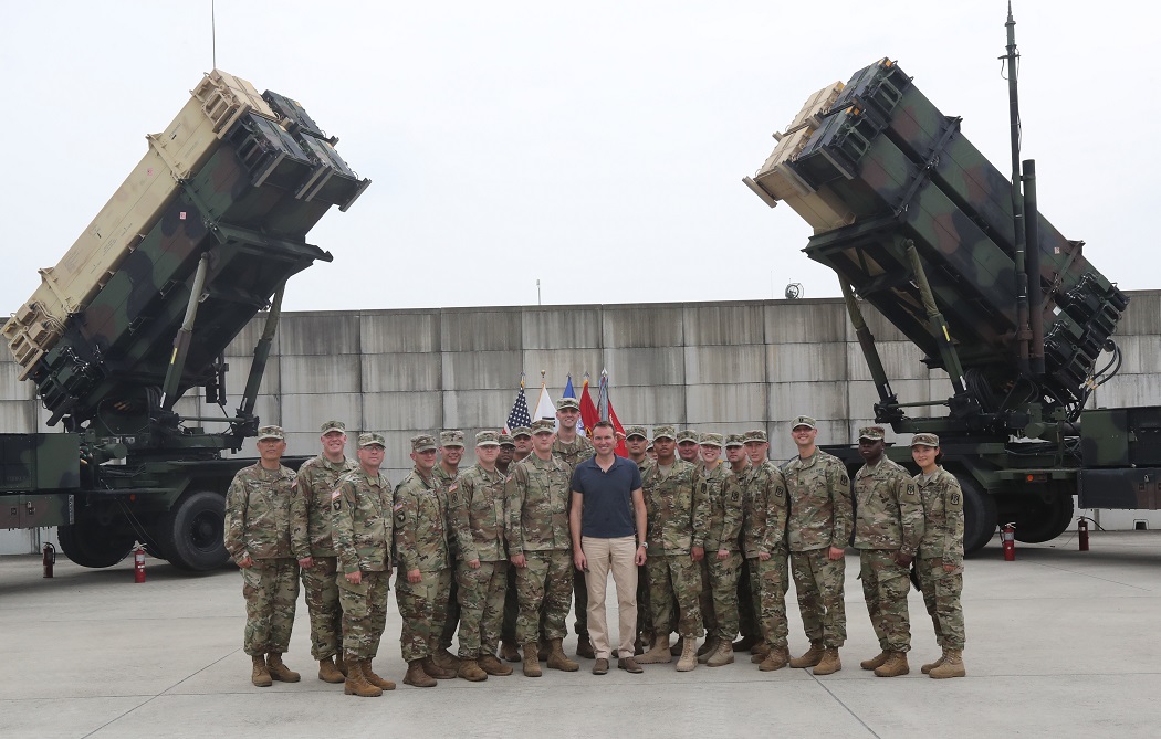 THAAD ( фото - EPA)