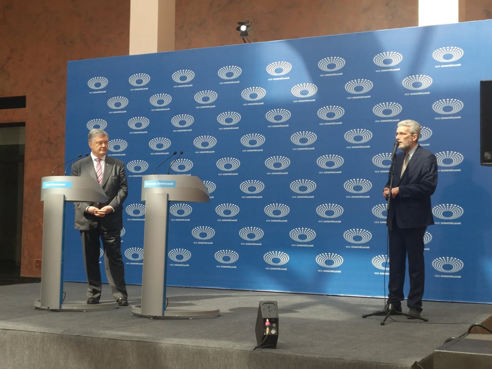 Дебаты с Порошенко на НСК Олимпийский, Зеленского нет: трансляция