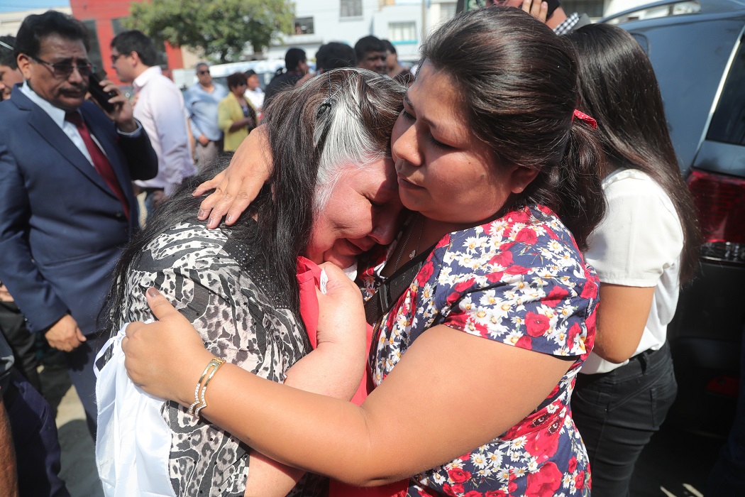 Экс-президент Перу покончил с собой во время ареста: фото, видео