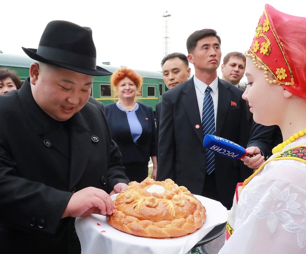 Ким пообещал Путину согласовывать позиции по полуострову: фото