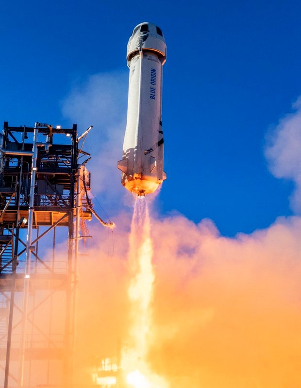 null Blue Origin интригуют насчет Луны и запускают ракету: видео