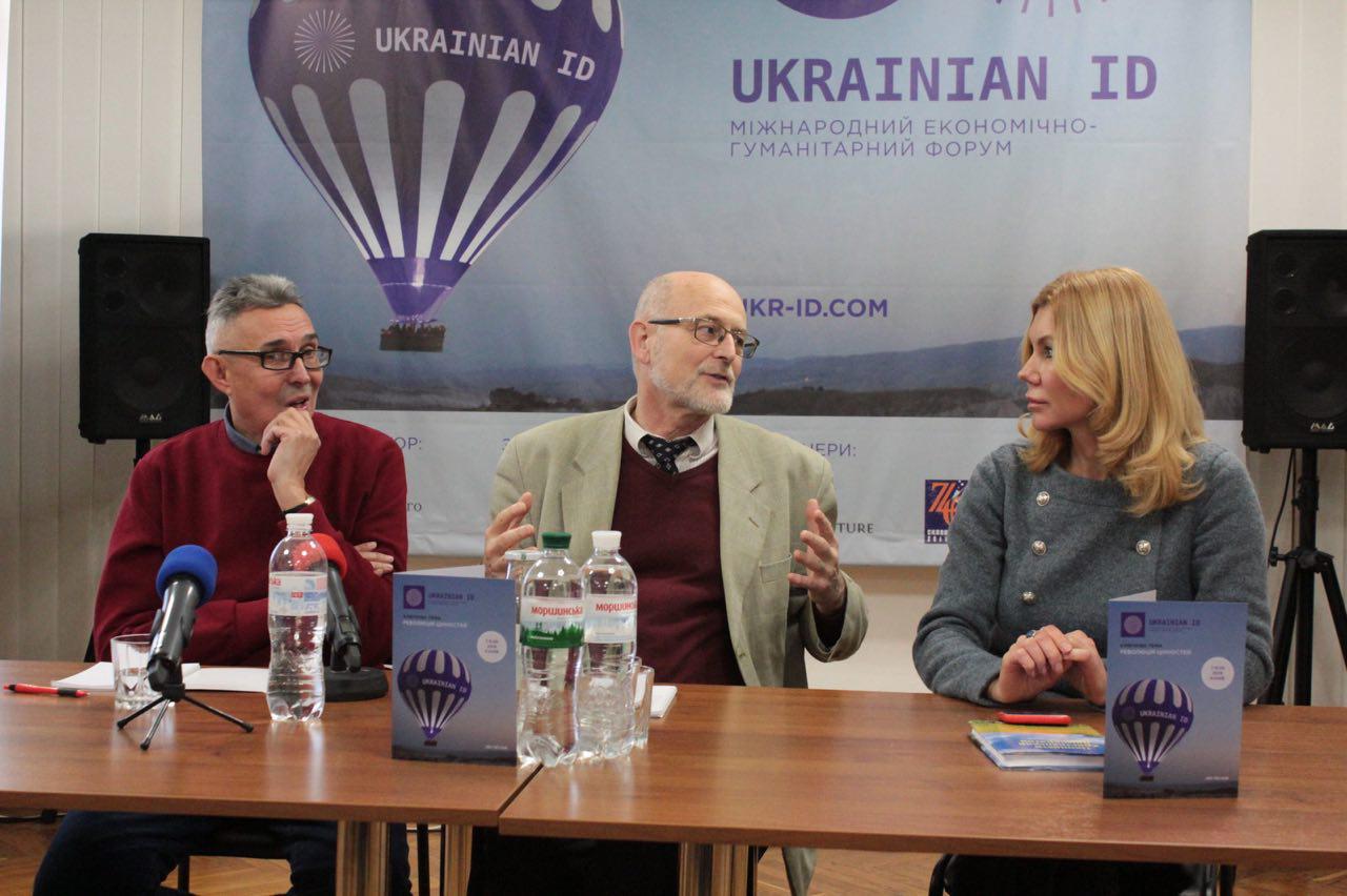 Норберт Нойхауз на Международном форуме Ukrainian ID. Фото: Ukrainian ID Норберт Нойхауз на Международном форуме Ukrainian ID. Фото: Ukrainian ID