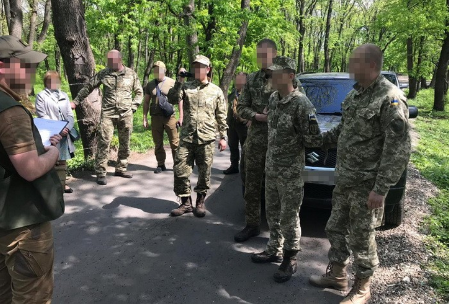 Фото: СБУ СБУ задержала в Донбассе командира подразделения ВСУ: фото