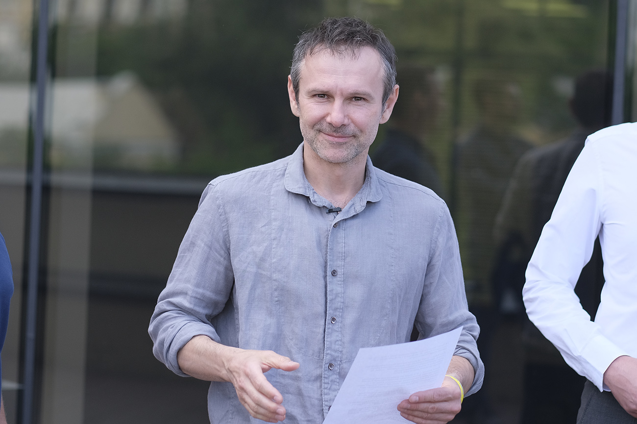 Вакарчук: "Если бы политики работали - этого интервью бы не было"