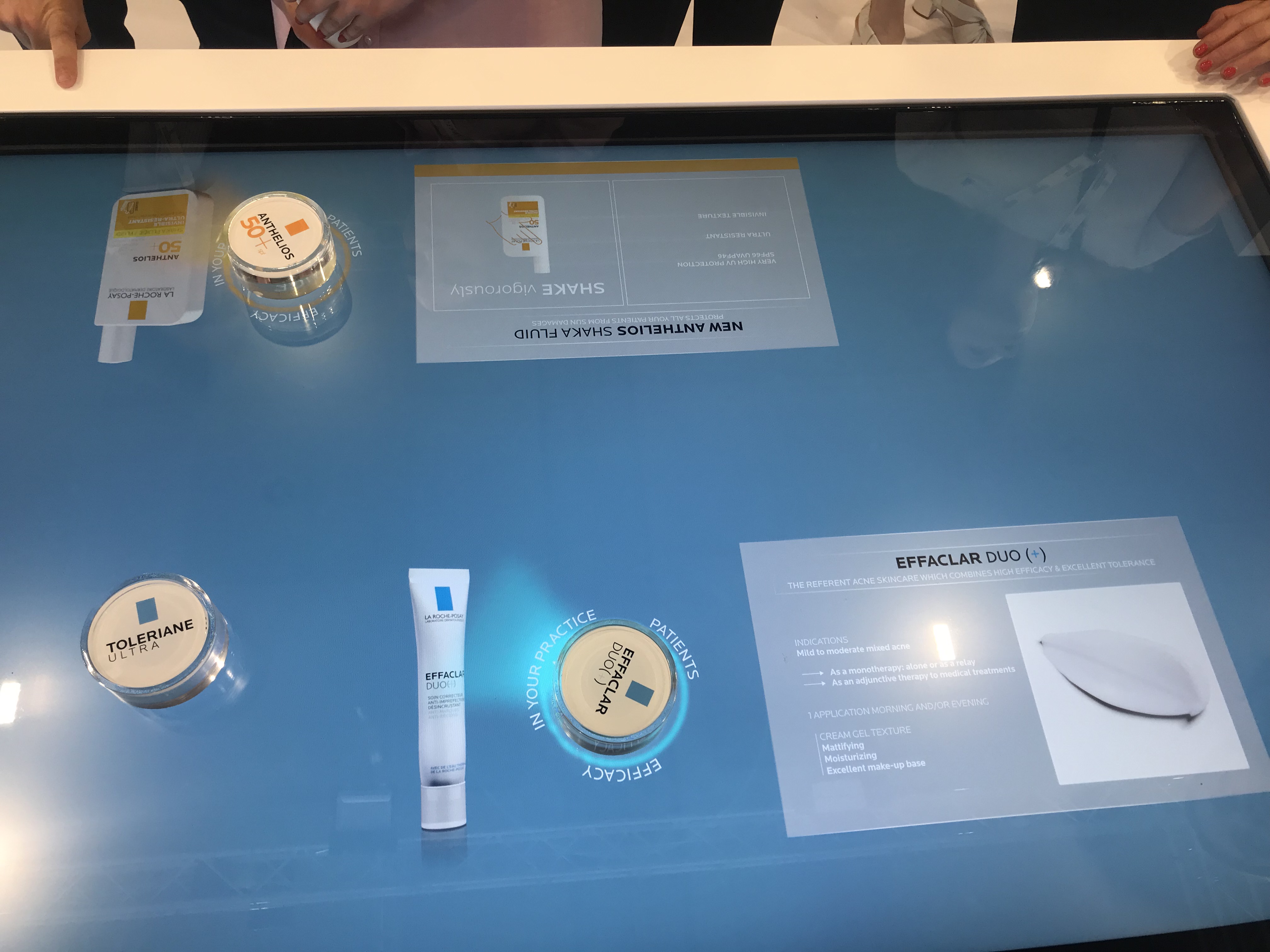 Стенд La Roche Posay на Всемирном конгрессе дерматологов 2019 (фото - Павлушенко Татьяна, LIGA.net)