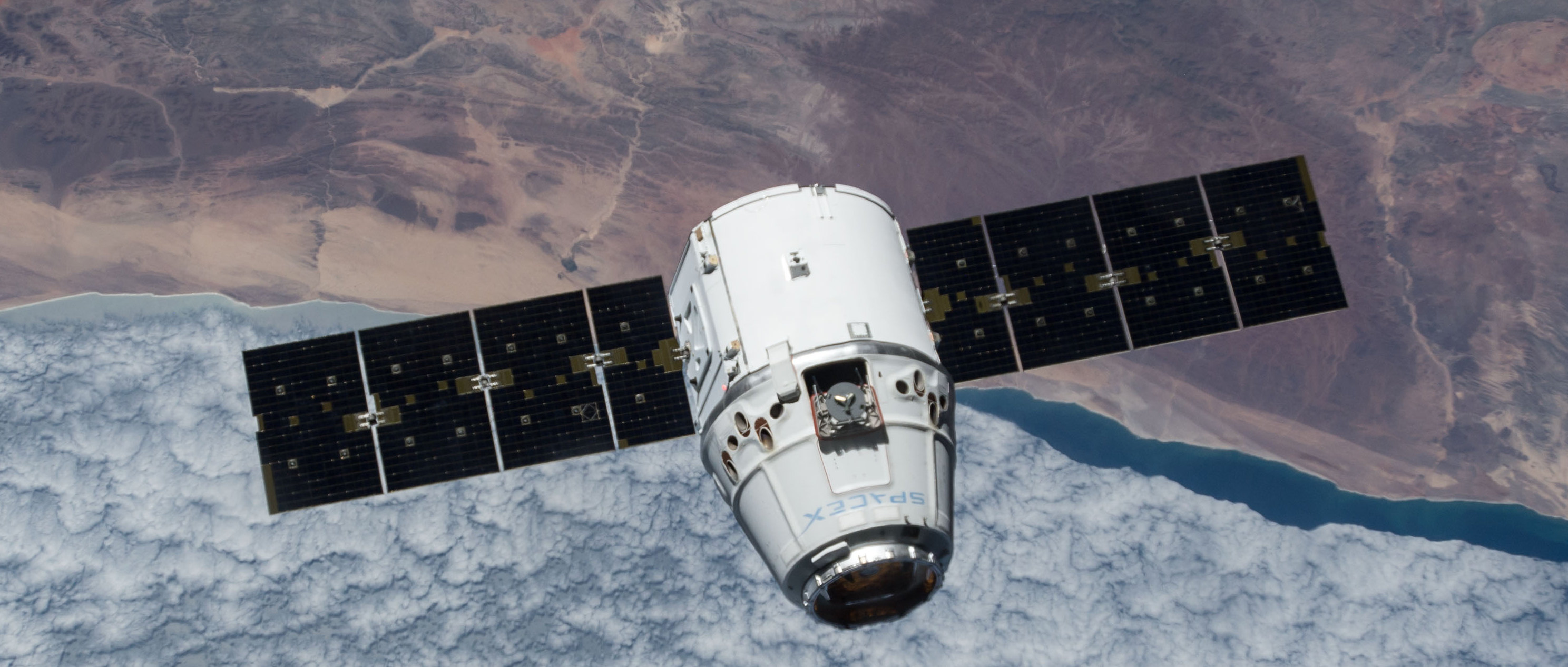 SpaceX запустили на орбиту паровую машину: видео всего процесса