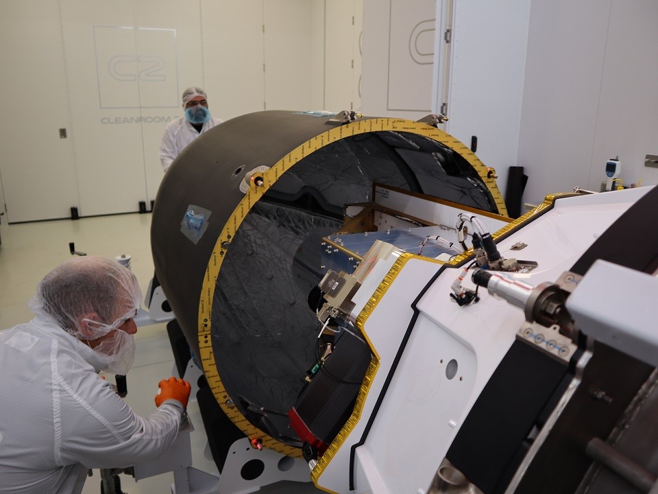 Rocket Lab запускает спутники для космических войск США: видео