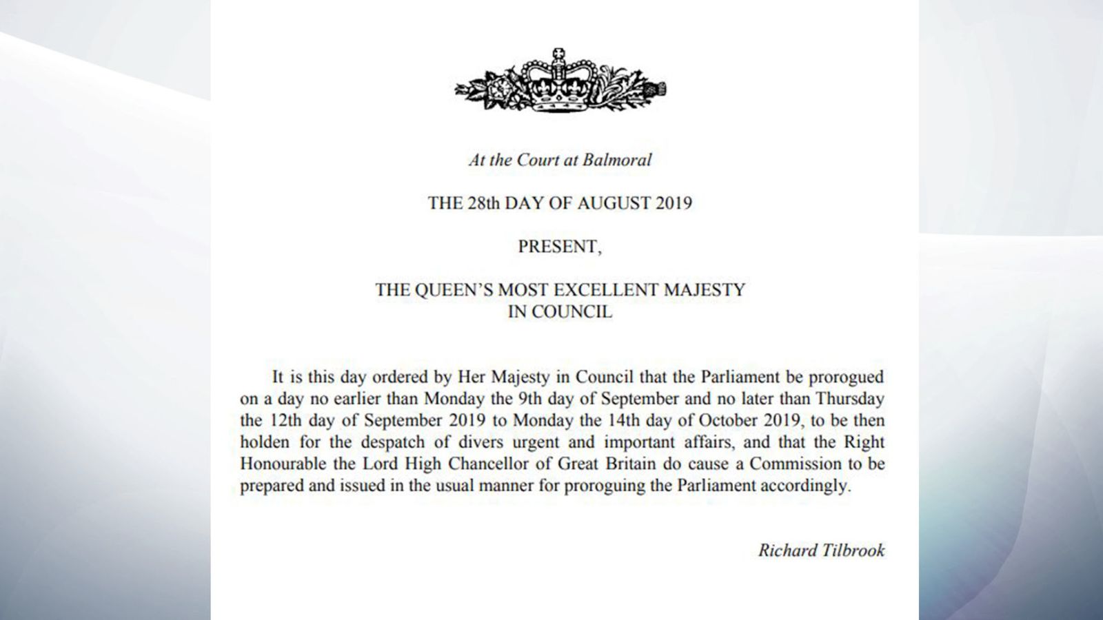 Уговорили королеву. Британский парламент приостановит работу