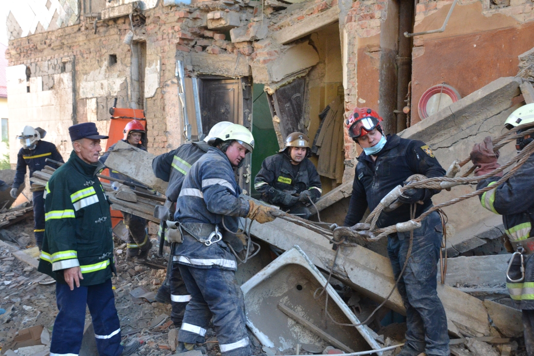 Взрыв дома в Дрогобыче: количество жертв возросло – фото, видео