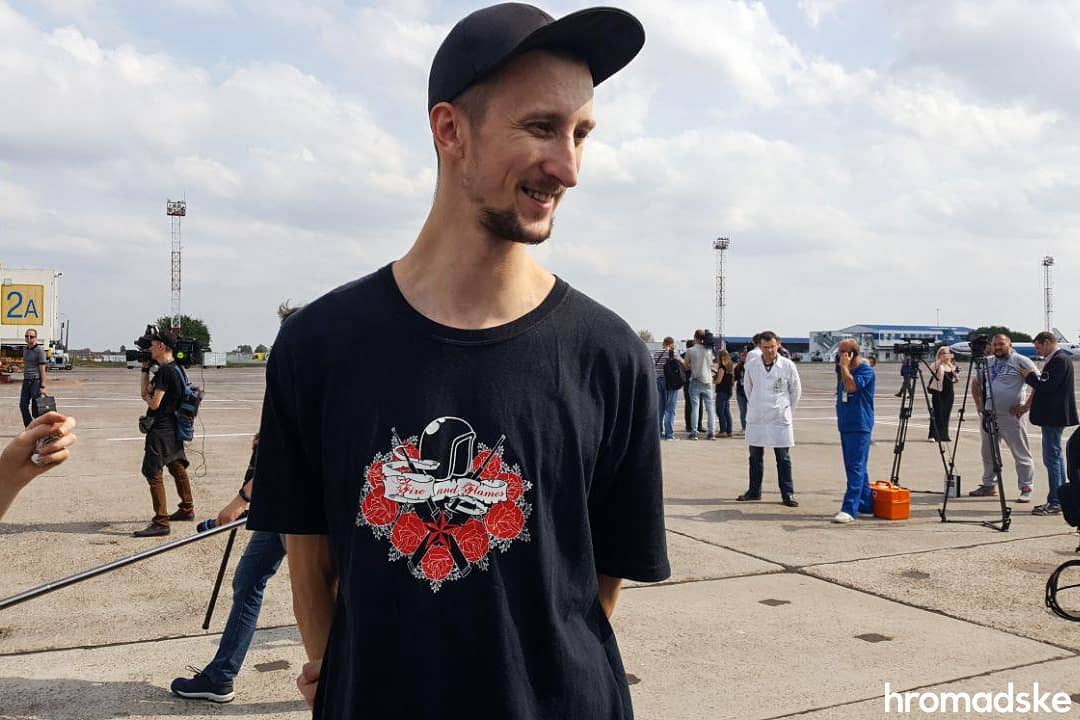 Как Украина освобожденных узников Кремля встречала: фото, видео