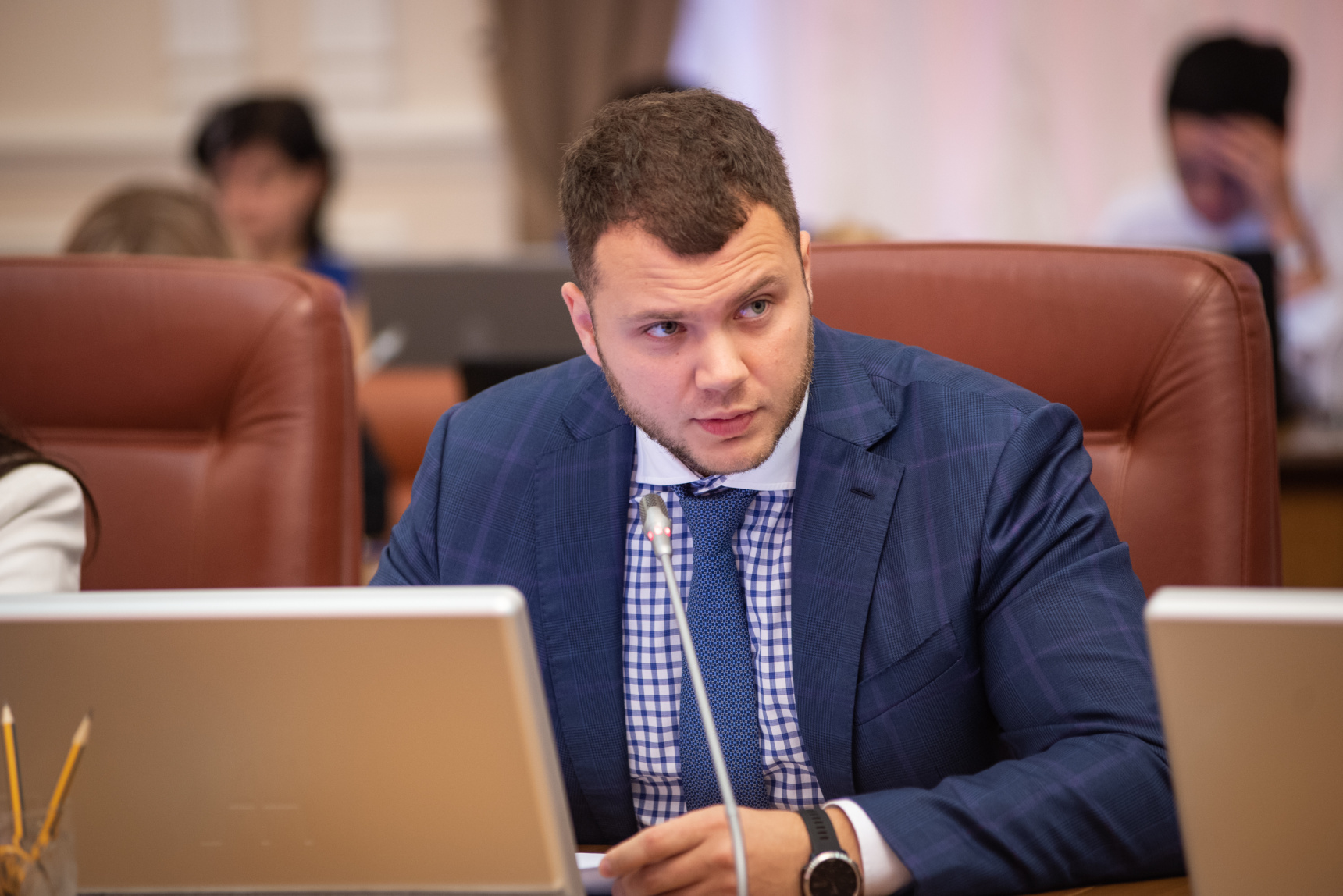 Когда закончится карантин. Министр Криклий о запуске поездов, автобусов, авиа. Интервью