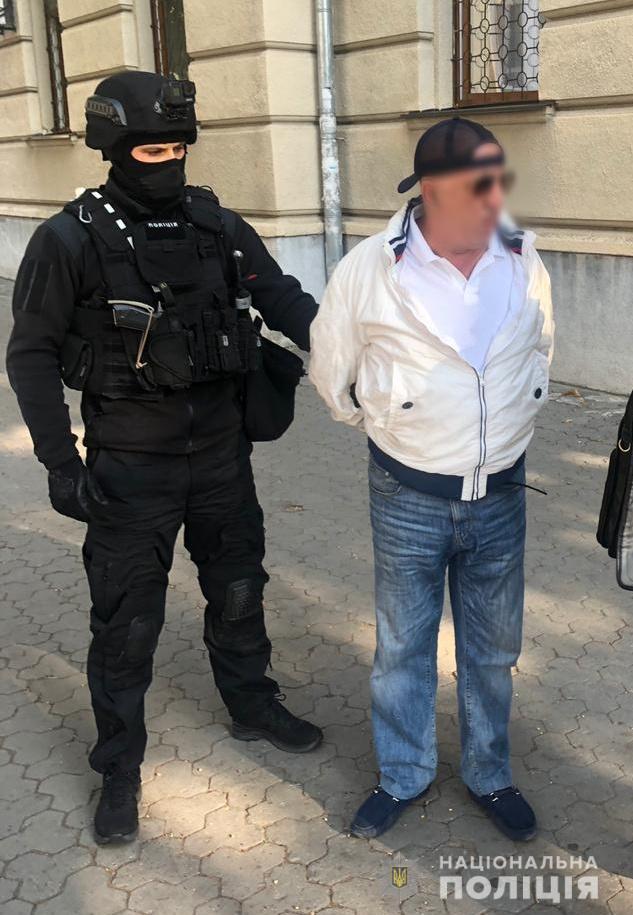 01 Полиция задержала главаря и членов крупной ОПГ: фото и видео