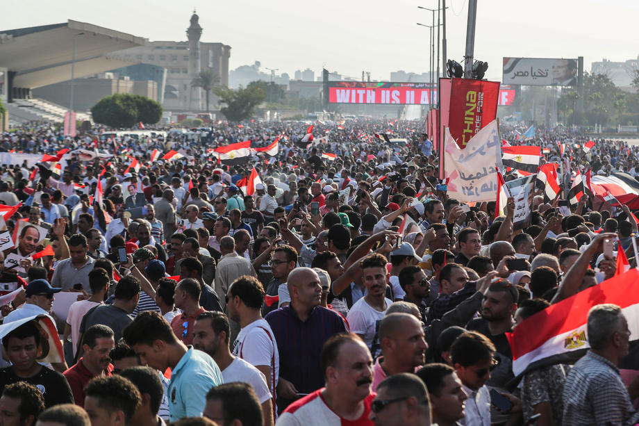 В Египте задержали около 2000 протестующих