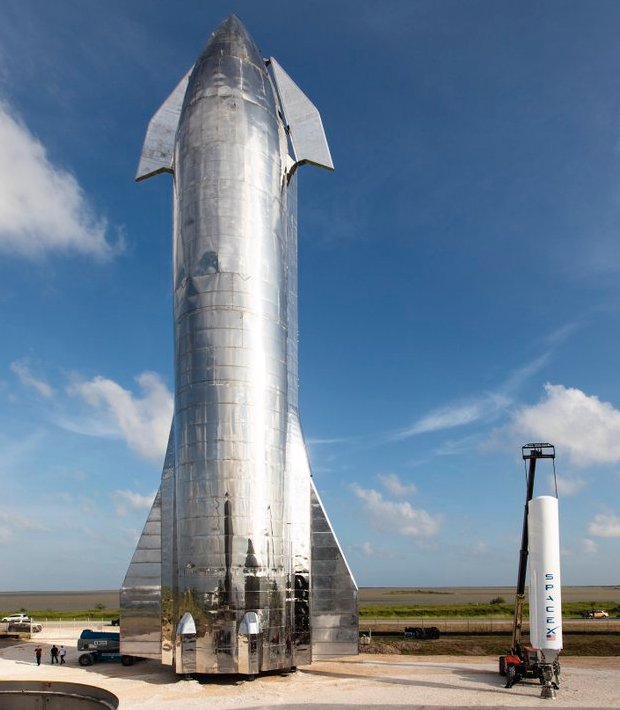 Корабль SpaceX собран. Илон Маск сообщил, что будет дальше: видео