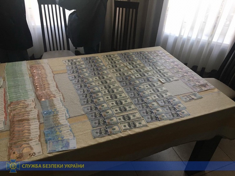 Фото 4 - пресс-служба СБУ $20 000 за пересадку печени. СБУ взяла врача на взятке: фото