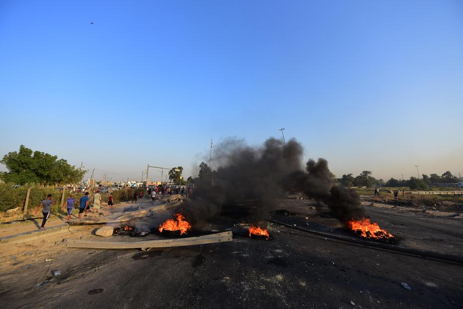 В Ираке протесты: 60 погибших, тысячи пострадавших - фото 
