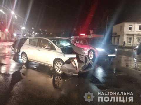 В Харькове скорая столкнулась с легковым авто: есть пострадавшие