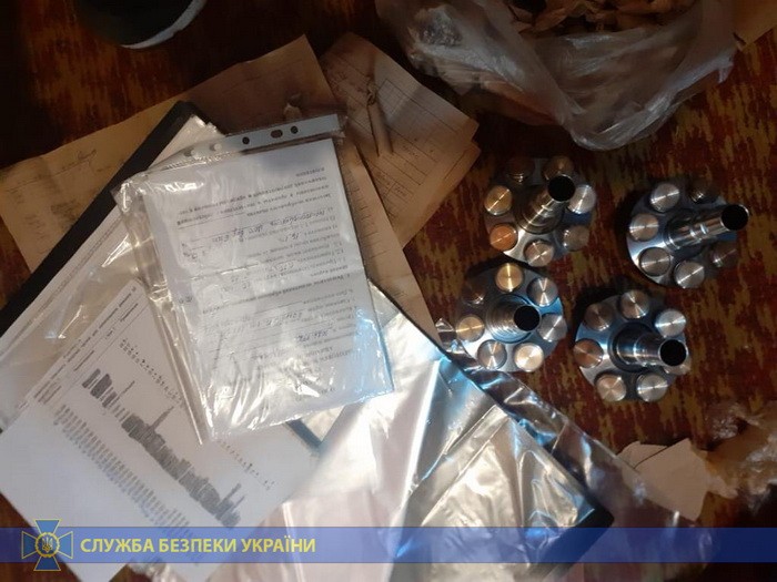 СБУ разоблачила поставки боевиками военной продукции в РФ: фото